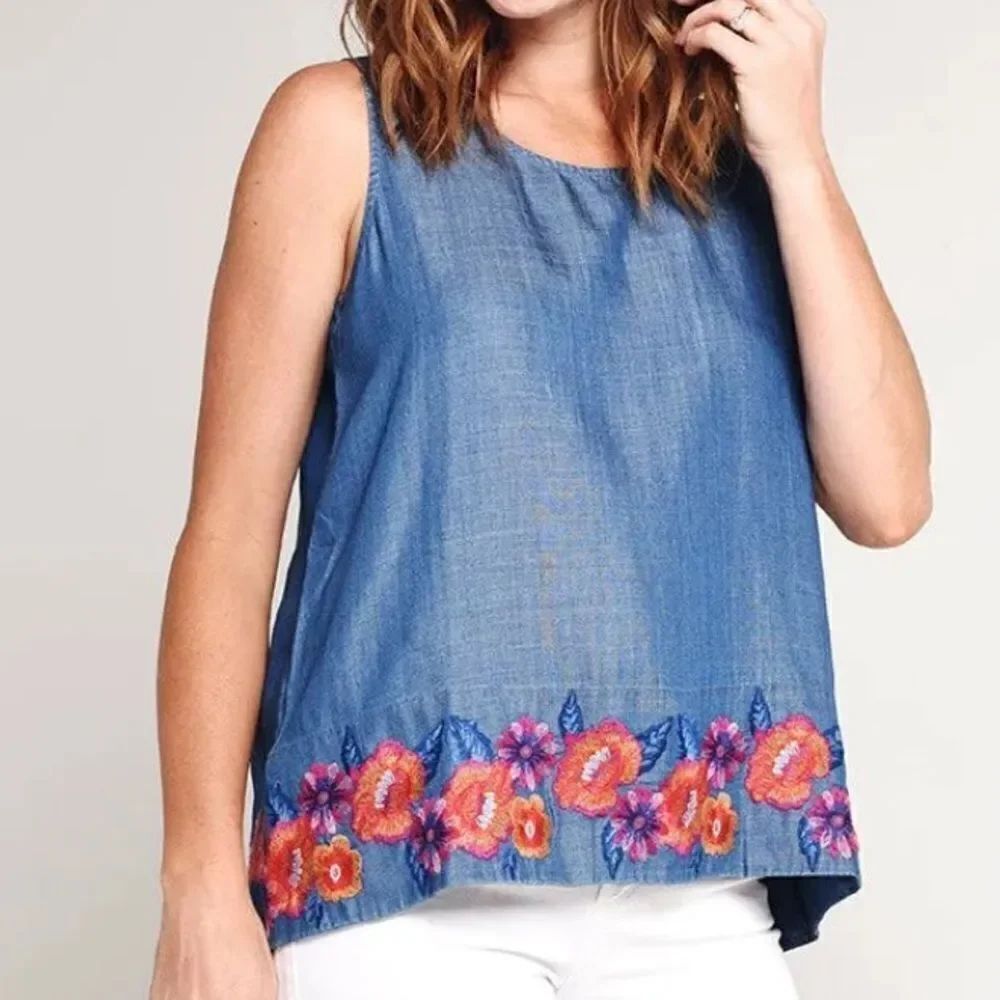 Tommy Bahama Frieda Floral Embroidered Shell Sleeveless Top in Size Small